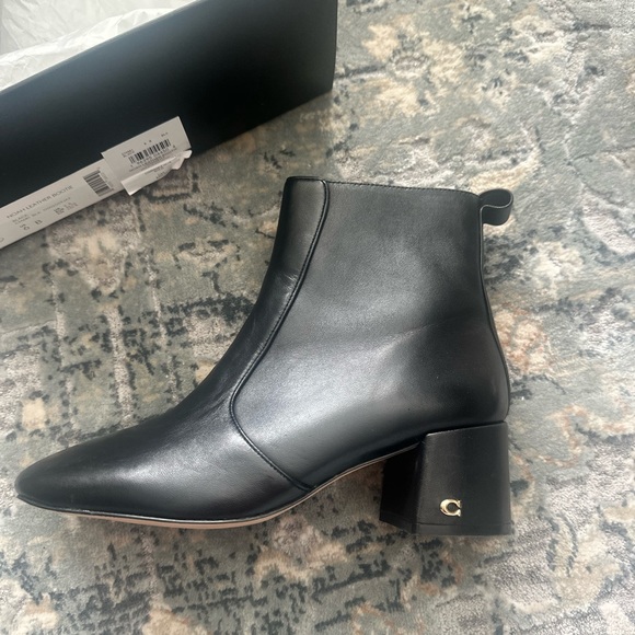 Coach boots - Picture 2 of 4